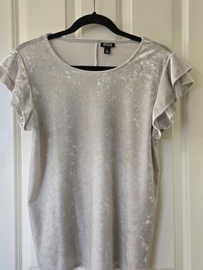 a.n.a Light Gray Velvet Ruffle Sleeve Tee